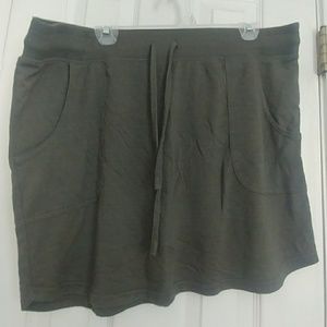 Balance Collection Skirt